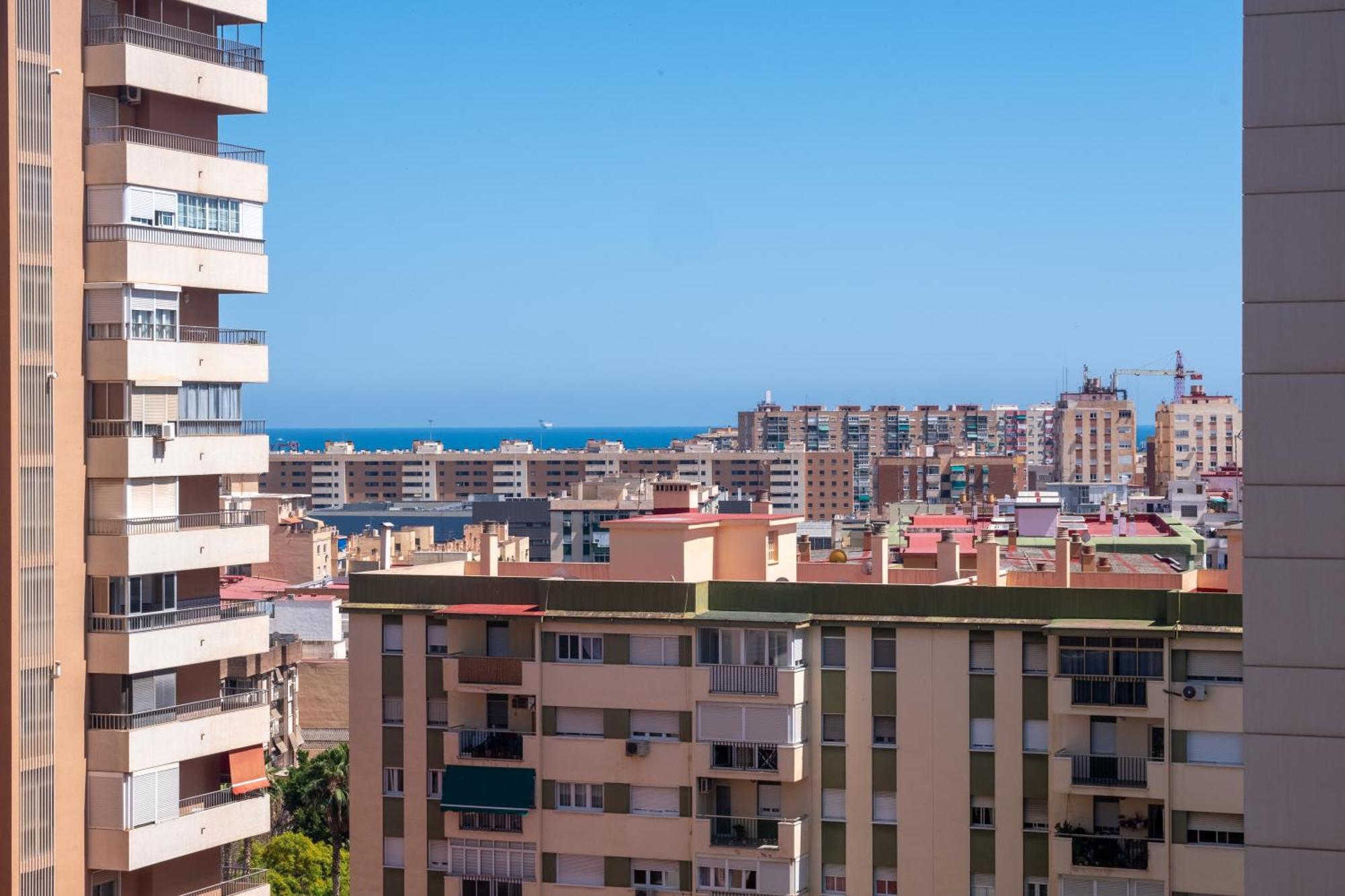 Lejlighed Bright With Views 3 Bedrooms 2 Bathrooms *